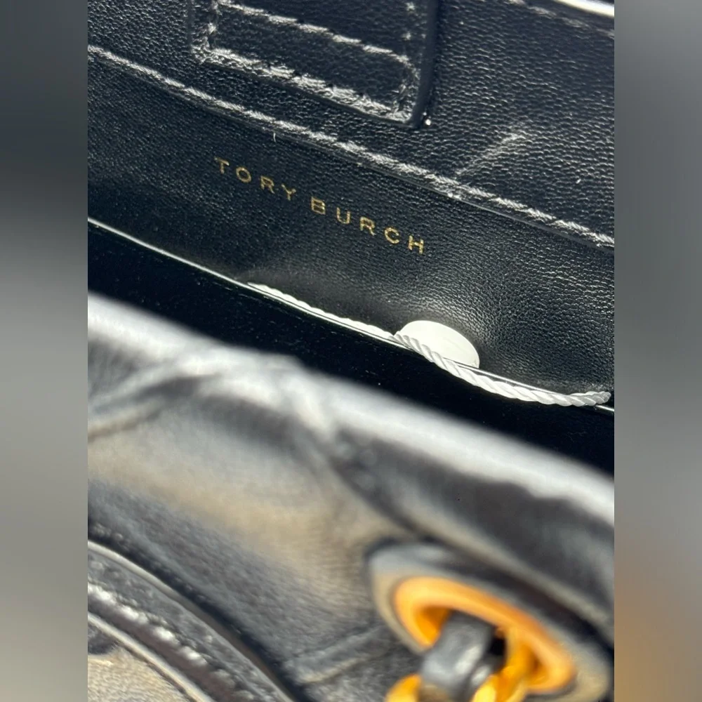 🆕 TORY BURCH 🧿 NWT Mini Fleming Soft Chain Tote - Black Leather -AUTHENTICATED